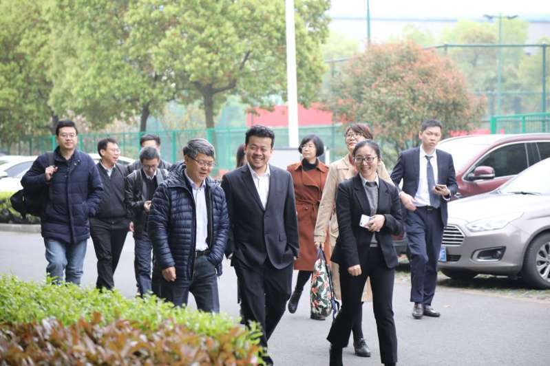 北科大、太原科大同時(shí)在國(guó)茂減速機(jī)展開校企合作交流活動(dòng)？